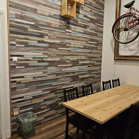 Cheerful And Cozy 2 Bedrooms 2 Bathrooms Apartment With Top Location 부다페스트 외부 사진