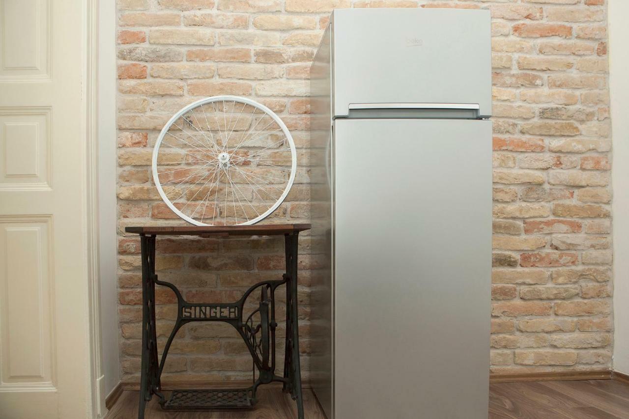 Cheerful And Cozy 2 Bedrooms 2 Bathrooms Apartment With Top Location 부다페스트 외부 사진