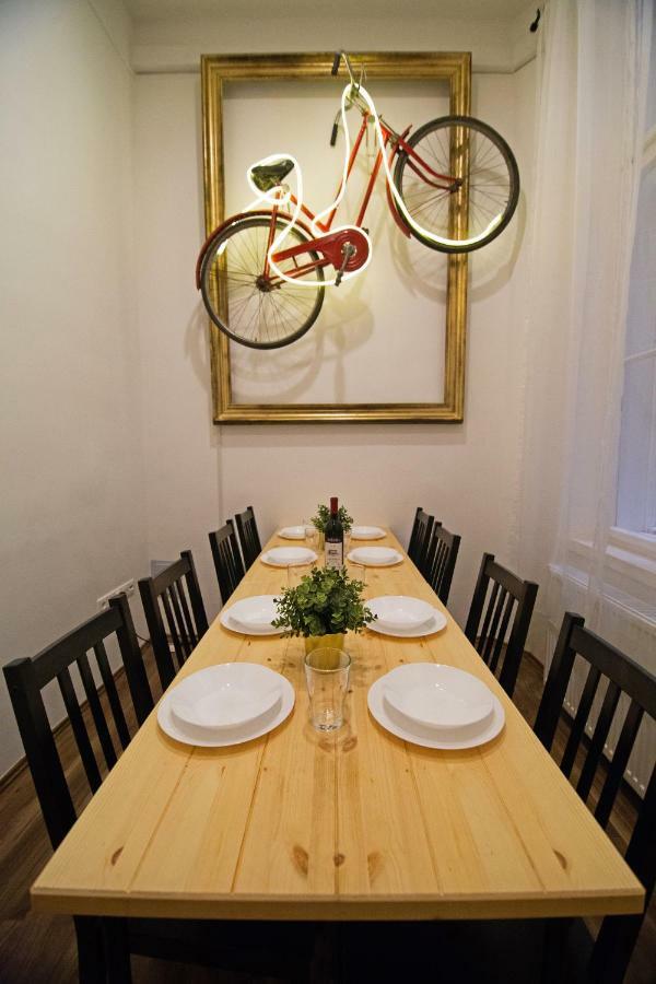 Cheerful And Cozy 2 Bedrooms 2 Bathrooms Apartment With Top Location 부다페스트 외부 사진